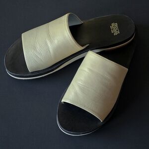 Frances Valentine New York Cream Leather Sandals (7.5 B)